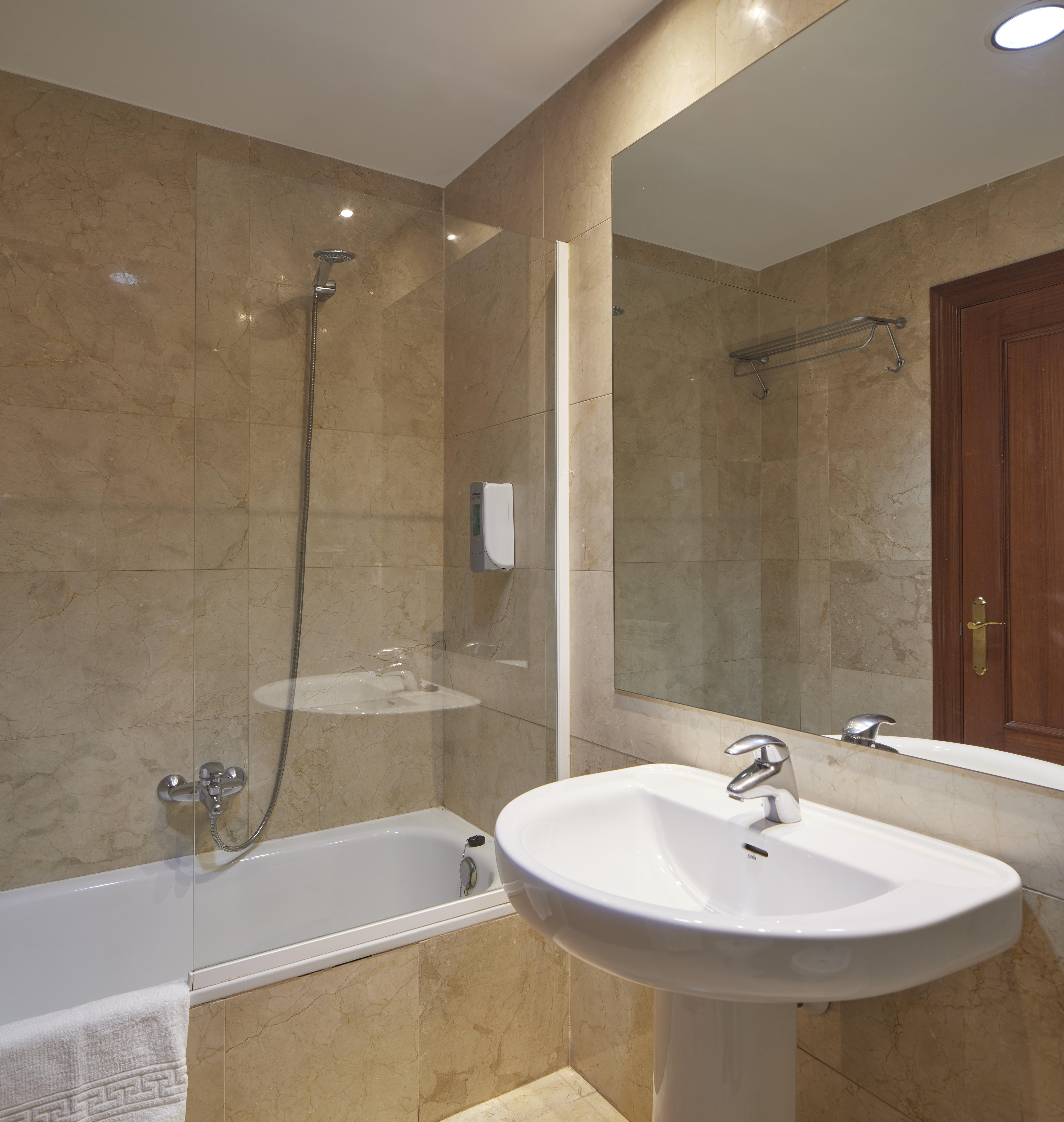 Iraipe Logrono Hotel Logroño Exterior foto